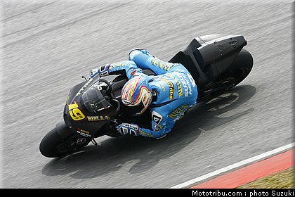 suzuki_gsvr_2010_008.jpg