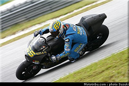 suzuki_gsvr_2010_012.jpg