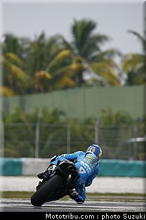 suzuki_gsvr_2010_024.jpg