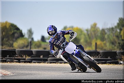yamaha_03_circuit_du_mistral_ete_2010.JPG