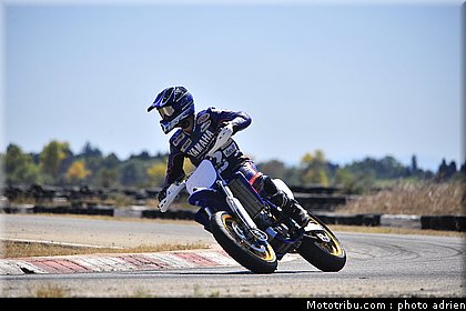 yamaha_05_circuit_du_mistral_ete_2010.JPG