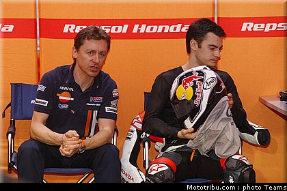pedrosa_13_test_qatar_2010.jpg