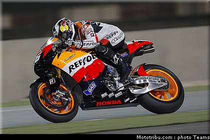 pedrosa_15_test_qatar_2010.jpg