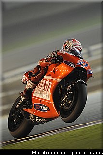 stoner_06_test_qatar_2010.jpg