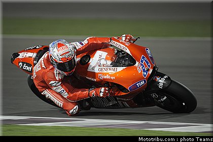 stoner_12_test_qatar_2010.jpg