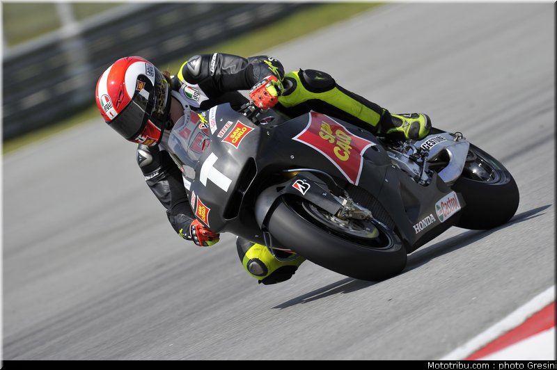 simoncelli_015_motogp_2010_test_sepang1