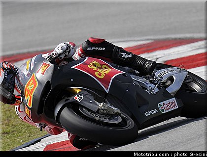 melandri_008_motogp_2010_test sepang1.jpg