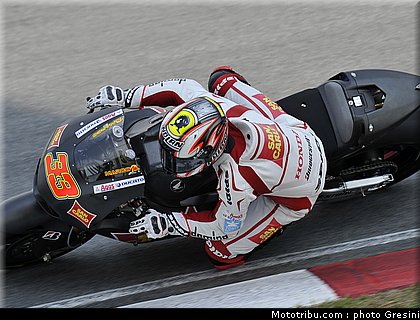melandri_013_motogp_2010_test sepang1.jpg