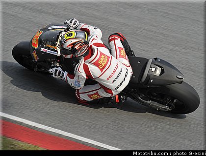 melandri_031_motogp_2010_test sepang1.jpg