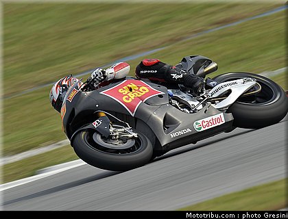 melandri_032_motogp_2010_test sepang1.jpg