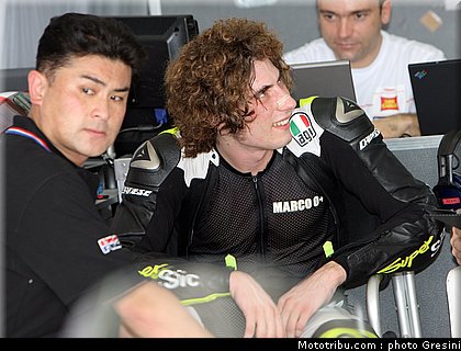 simoncelli_008_motogp_2010_test_sepang1.jpg