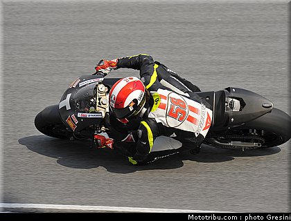 simoncelli_023_motogp_2010_test_sepang1.jpg