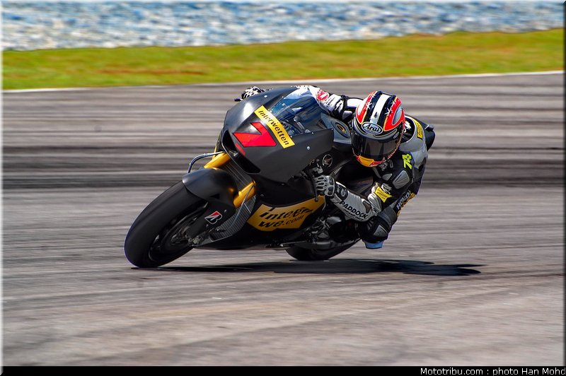 aoyama_6_motogp_sepang_test1_2010