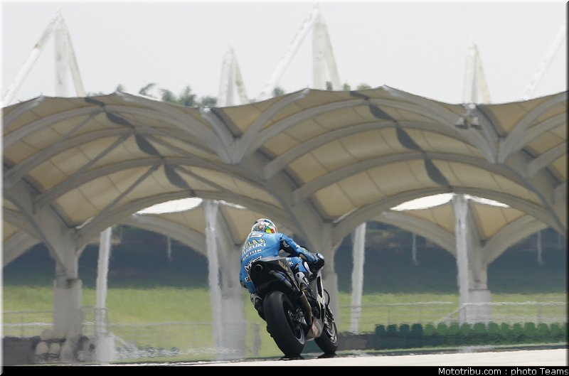 capirossi_11_motogp_test_sepang1_2010
