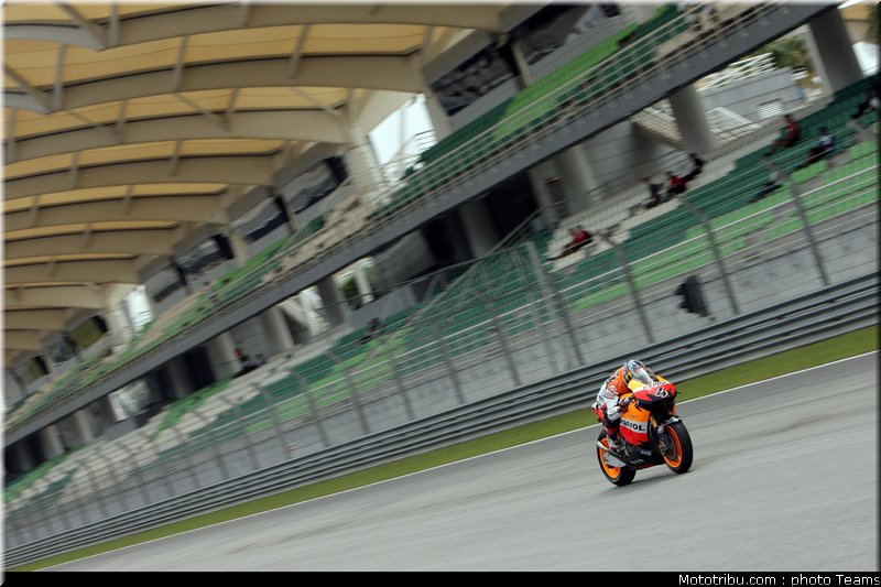 dovizioso_27_motogp_test_sepang1_2010