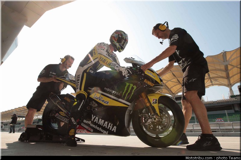 edwards_05_motogp_test_sepang1_2010