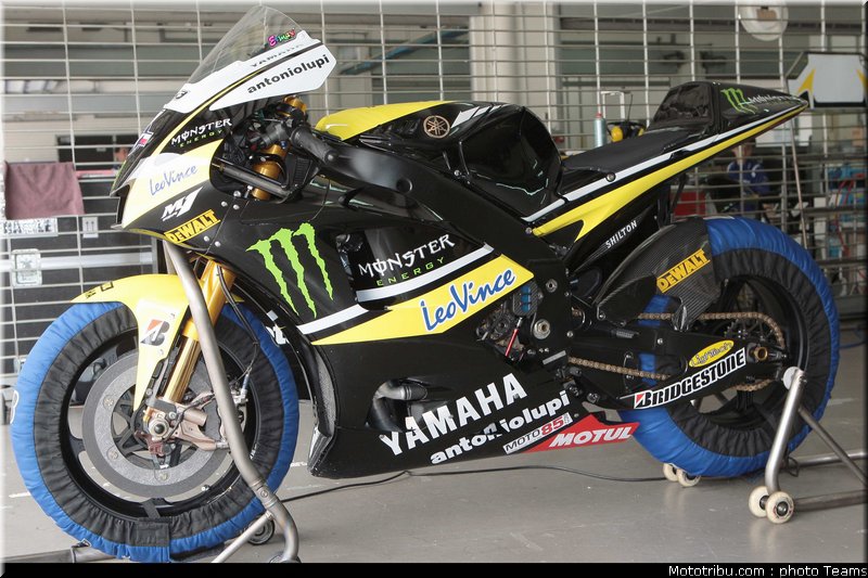 edwards_09_motogp_test_sepang1_2010