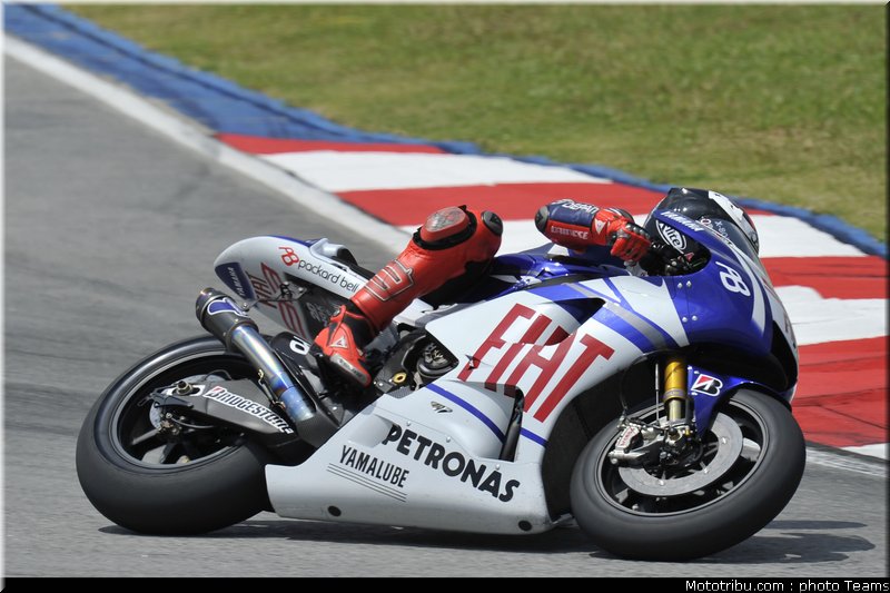 lorenzo_8_motogp_test_sepang1_2010