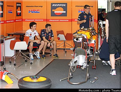 dovizioso_02_motogp_test_sepang1_2010.jpg
