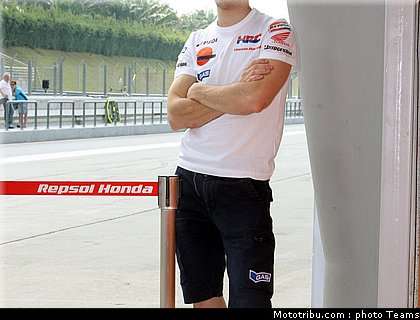 dovizioso_05_motogp_test_sepang1_2010.jpg