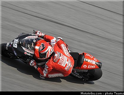 hayden_1_motogp_test_sepang1_0002.JPG