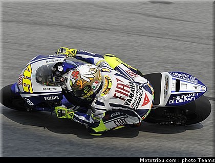 rossi_4_motogp_test_sepang1_2010.jpg