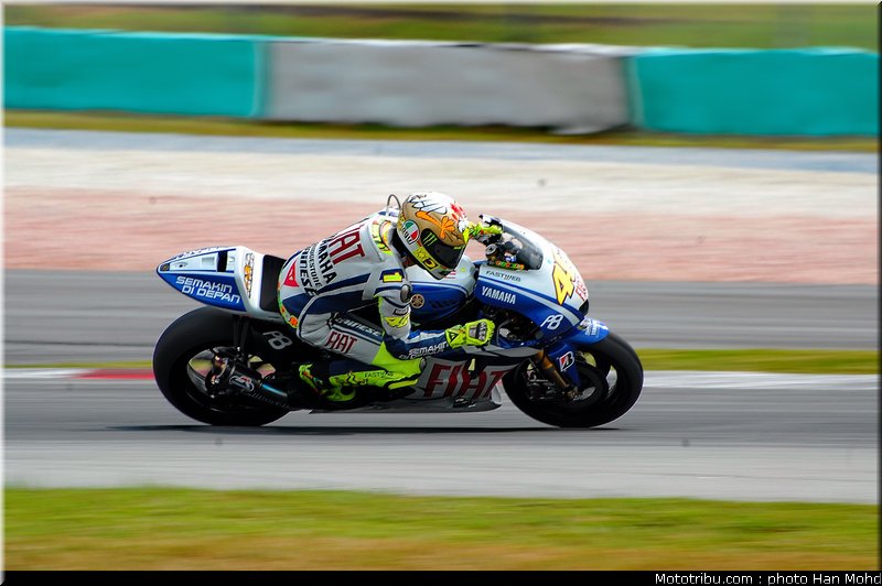 rossi_10_motogp_2010_tests_sepang2