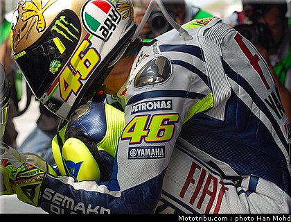 rossi_07_motogp_2010_tests_sepang2.JPG