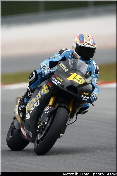 bautista_07_motogp_2010_test_sepang2