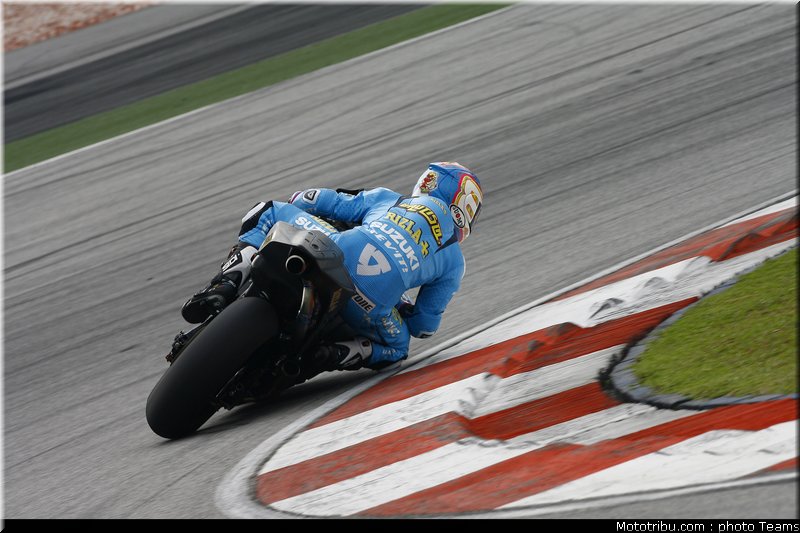 capirossi_07_motogp_2010_test_sepang2