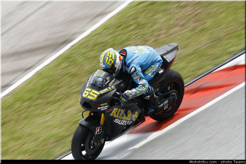 capirossi_13_motogp_2010_test_sepang2