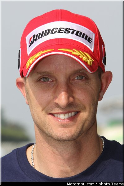 edwards_3_motogp_2010_test_sepang2