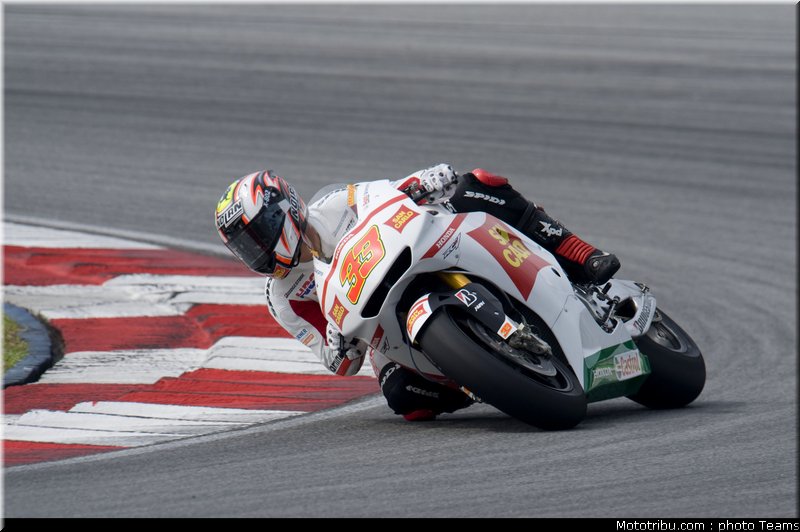 melandri_03_motogp_2010_test_sepang2