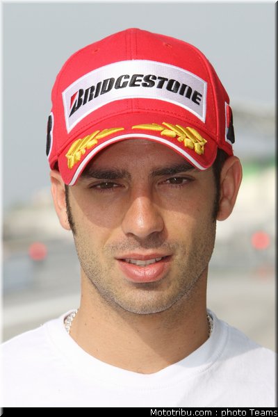 melandri_10_motogp_2010_test_sepang2