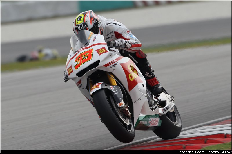 melandri_11_motogp_2010_test_sepang2