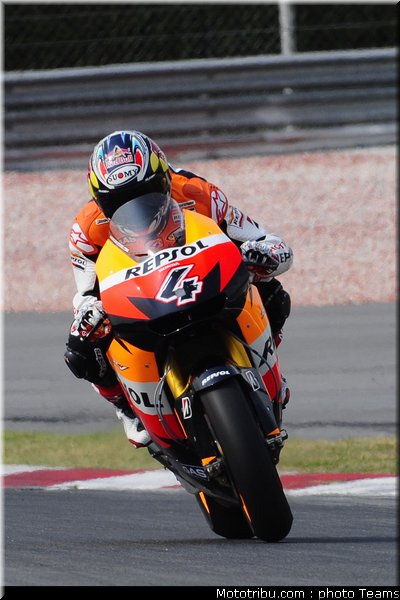 pedrosa_23_motogp_2010_test_sepang2