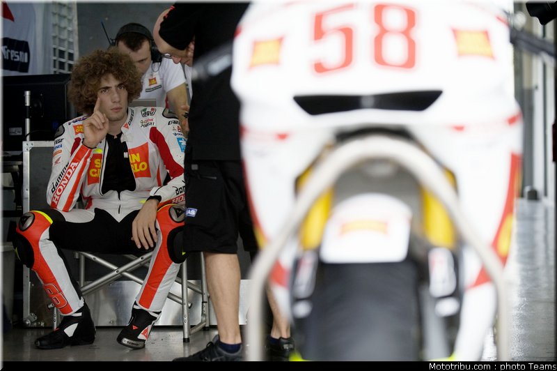 simoncelli_06_motogp_2010_test_sepang2