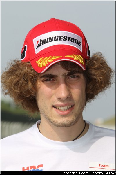 simoncelli_10_motogp_2010_test_sepang2