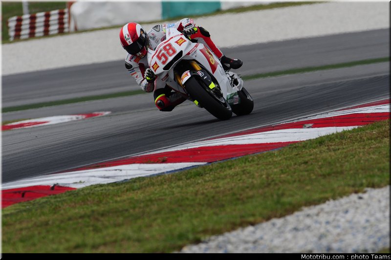 simoncelli_12_motogp_2010_test_sepang2