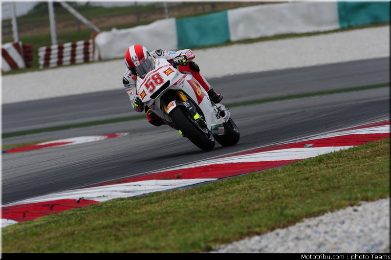 simoncelli_13_motogp_2010_test_sepang2