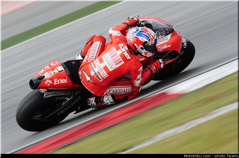 stoner_06_motogp_2010_test_sepang2