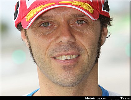 capirossi_02_motogp_2010_test_sepang2.jpg