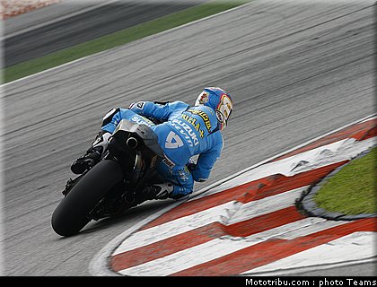 capirossi_07_motogp_2010_test_sepang2.jpg