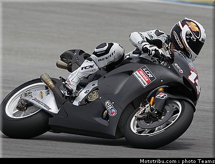 depuniet_2_motogp_2010_test_sepang2.jpg