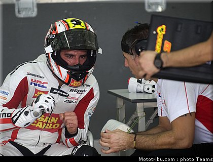 melandri_05_motogp_2010_test_sepang2.jpg