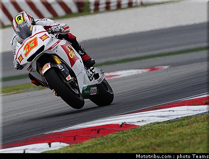 melandri_14_motogp_2010_test_sepang2.jpg