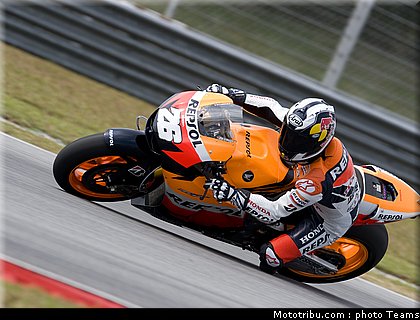 pedrosa_10_motogp_2010_test_sepang2.jpg