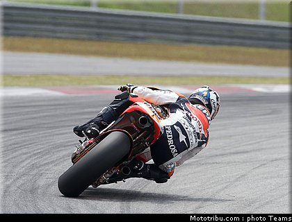 pedrosa_12_motogp_2010_test_sepang2.jpg