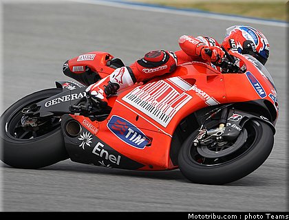 stoner_04_motogp_2010_test_sepang2.jpg