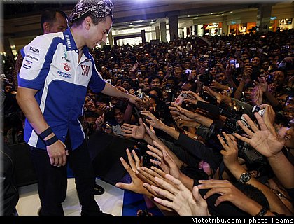 yamaha_asian_tour_13.jpg